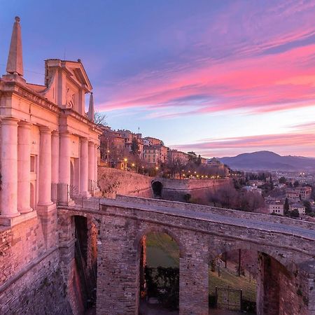 Апартаменти Affittimoderni Bergamo Young Екстер'єр фото